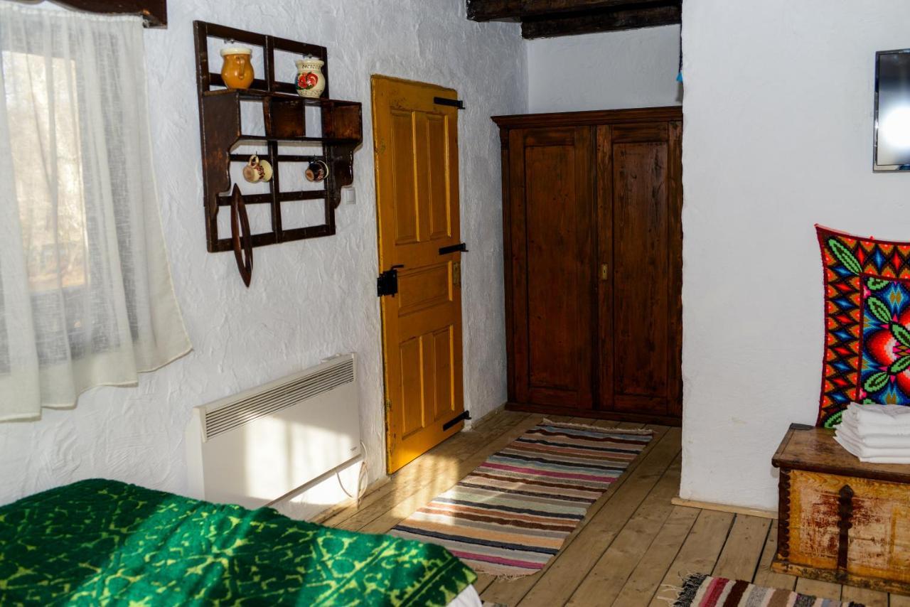 Hotel Satu Muscelean à Albestii de Muscel Extérieur photo